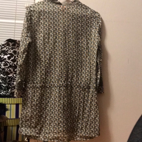 Top - Picture 4 of 5